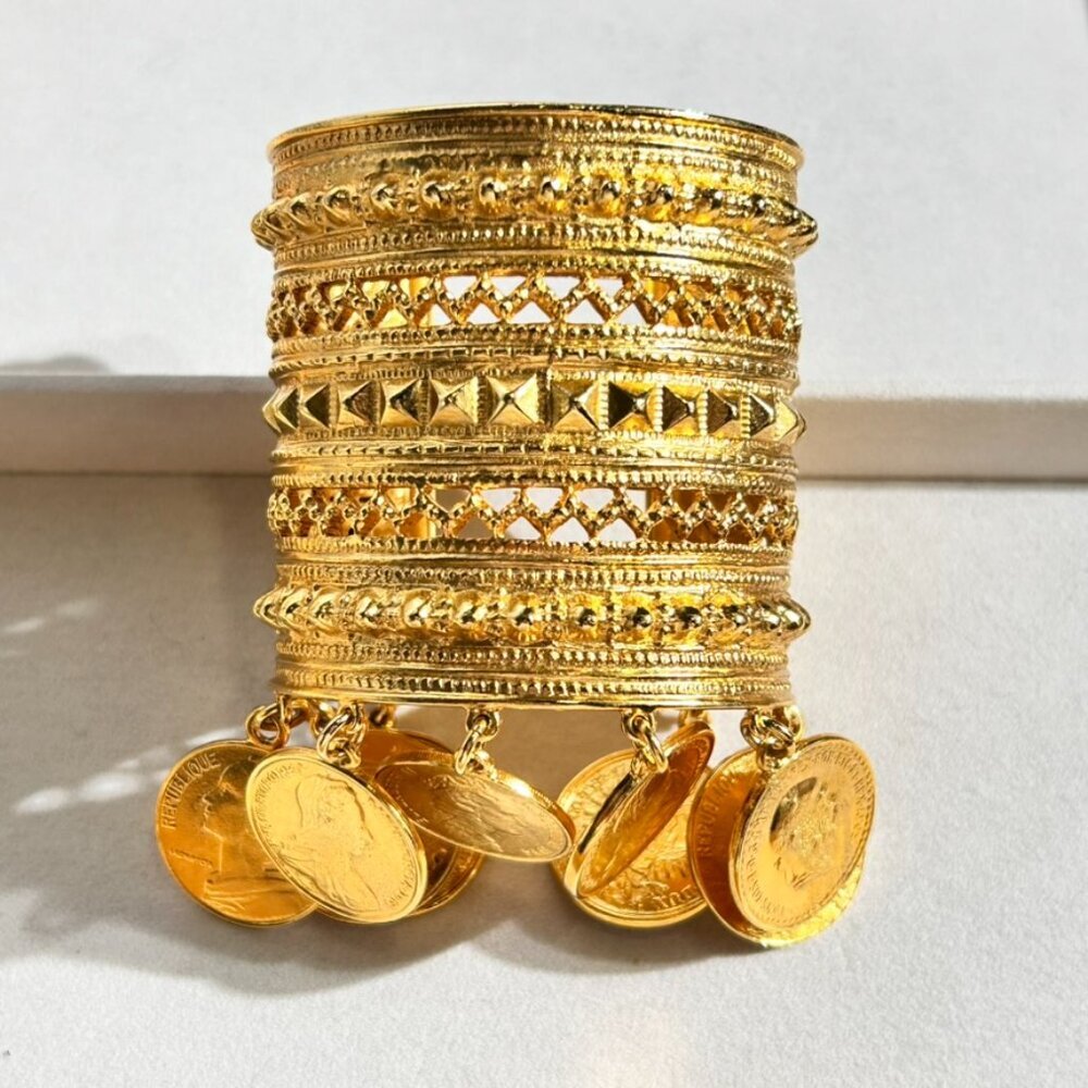 Ben-Amun gold cuff with coins bracelets <Rihanna> - Picture 4 of 13